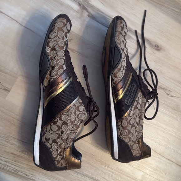 Coach Shoes - Picture 3 of 6